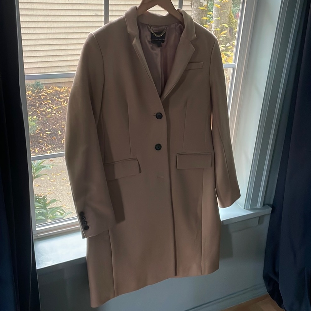 Tan regent blazer coat. Fully lined. Gorgeous!
